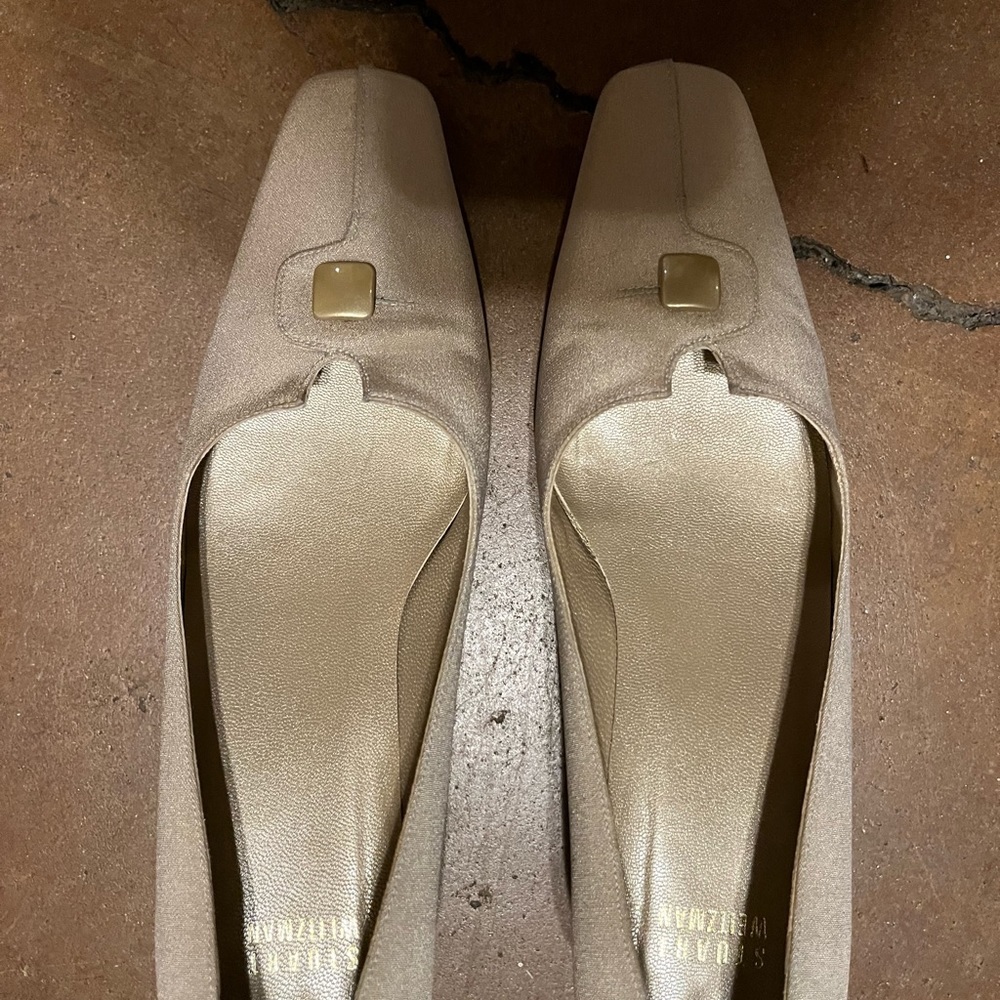 Stuart Weitzman Buttondown Taupe Crepe Flats Size… - image 2